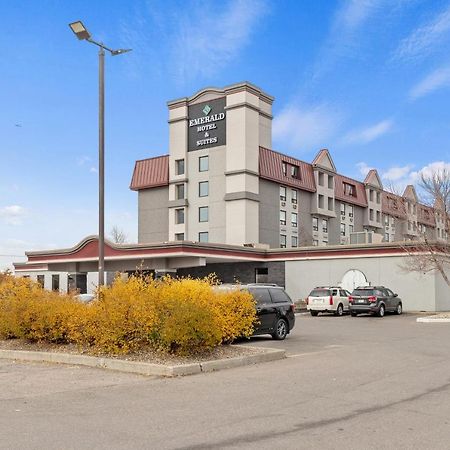 Emerald Hotel & Suites Calgary Airport מראה חיצוני תמונה