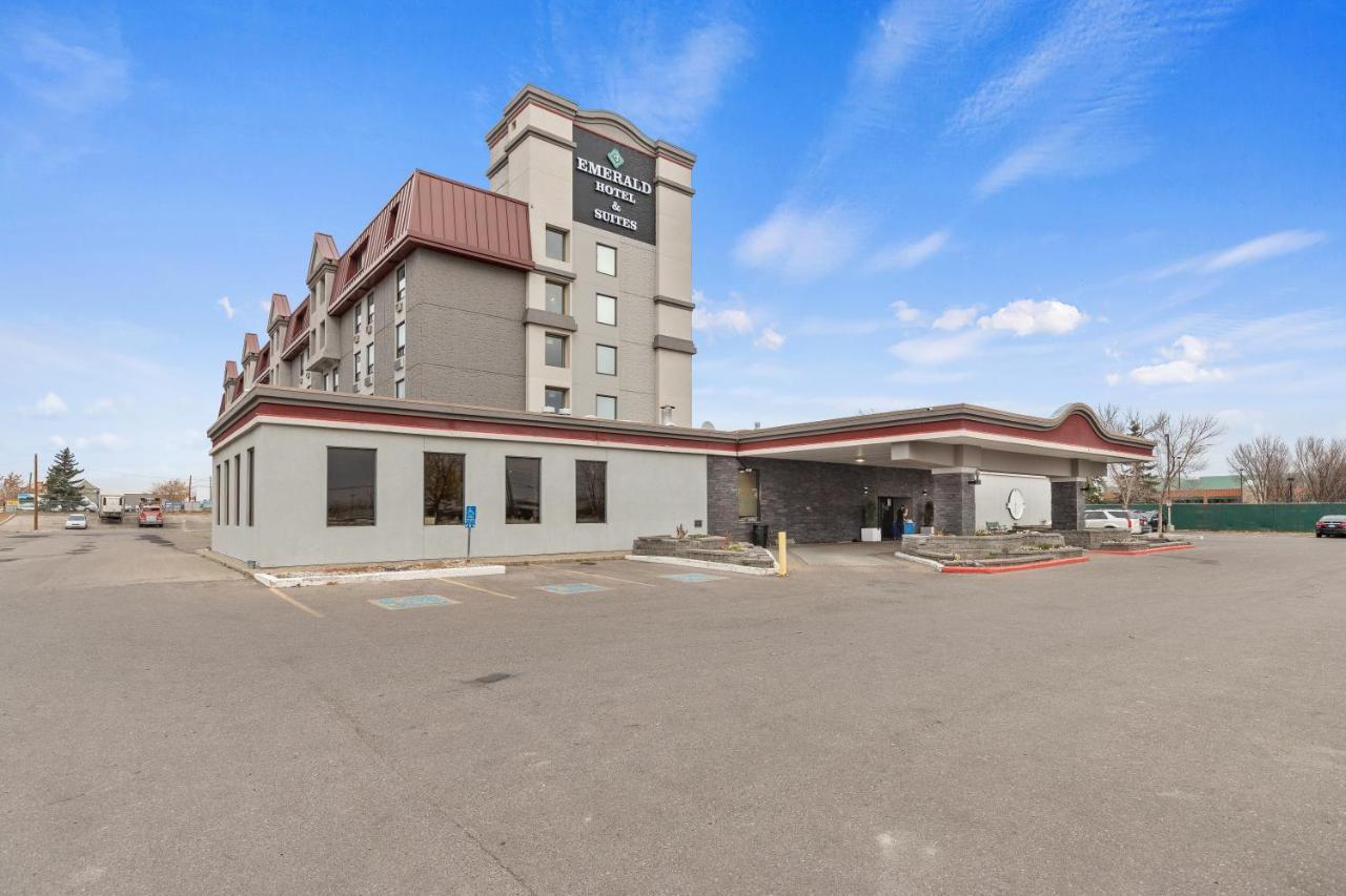 Emerald Hotel & Suites Calgary Airport מראה חיצוני תמונה