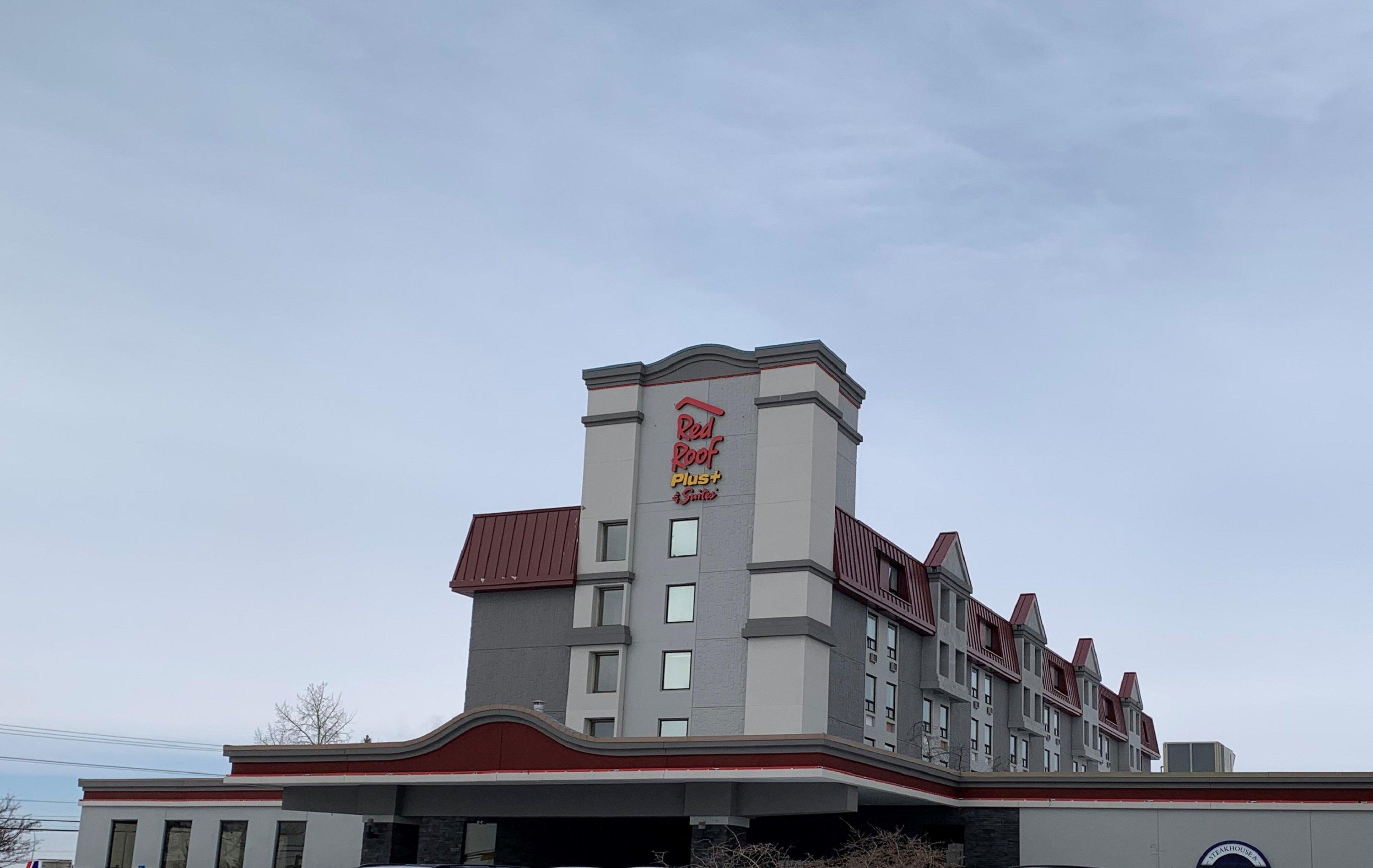 Emerald Hotel & Suites Calgary Airport מראה חיצוני תמונה